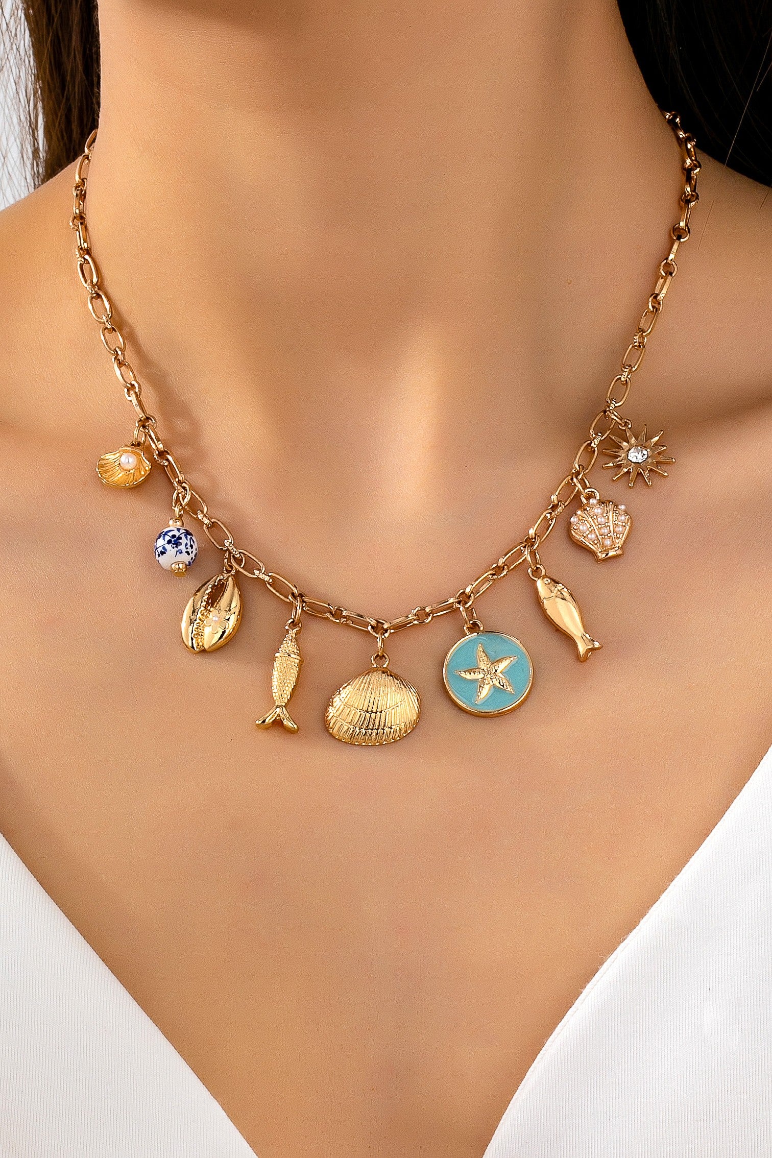 Charm seashell necklace