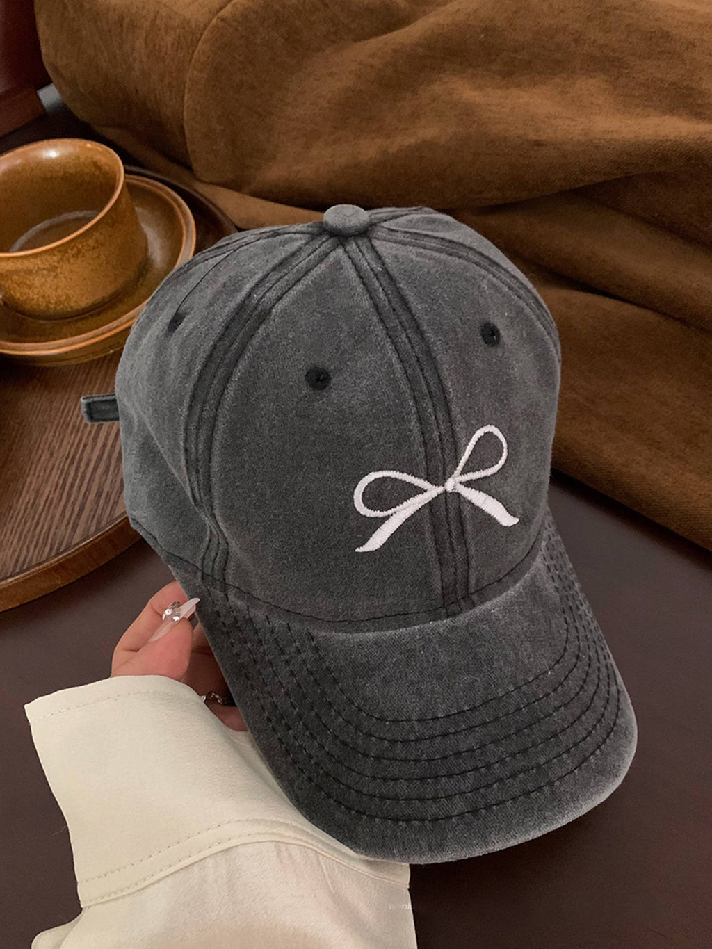 Bow & Go Baseball Cap