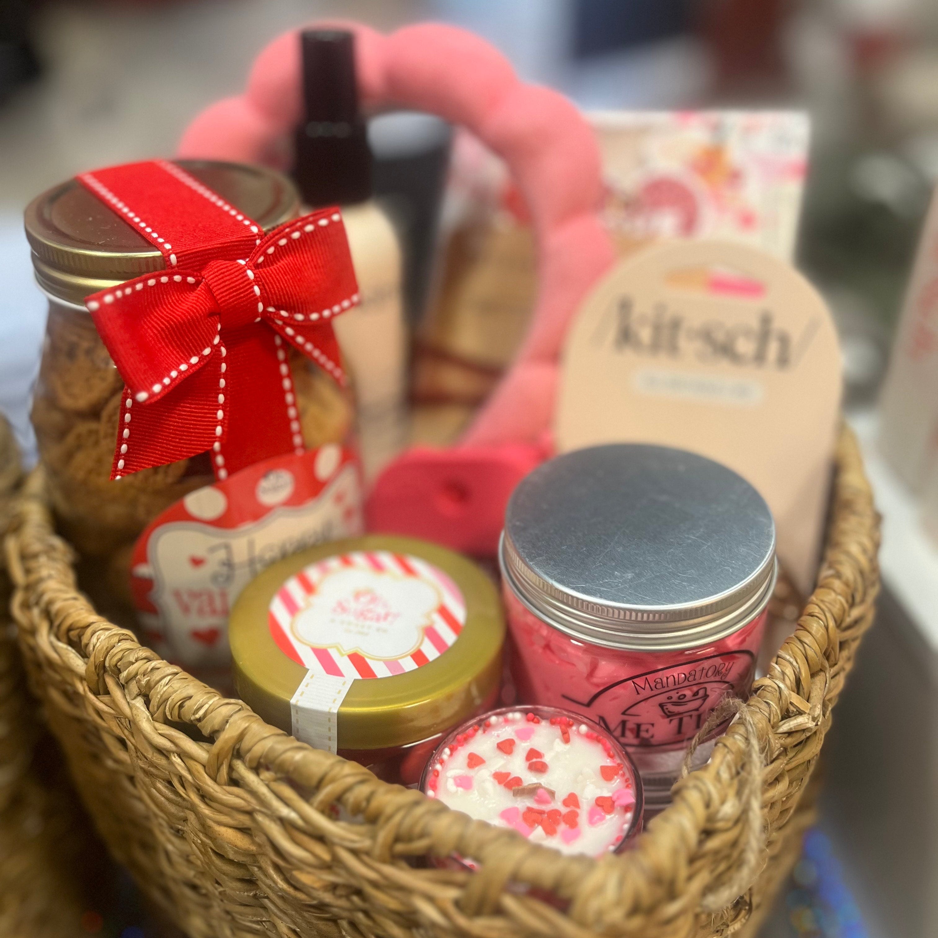 'Be Mine' Basket - Large