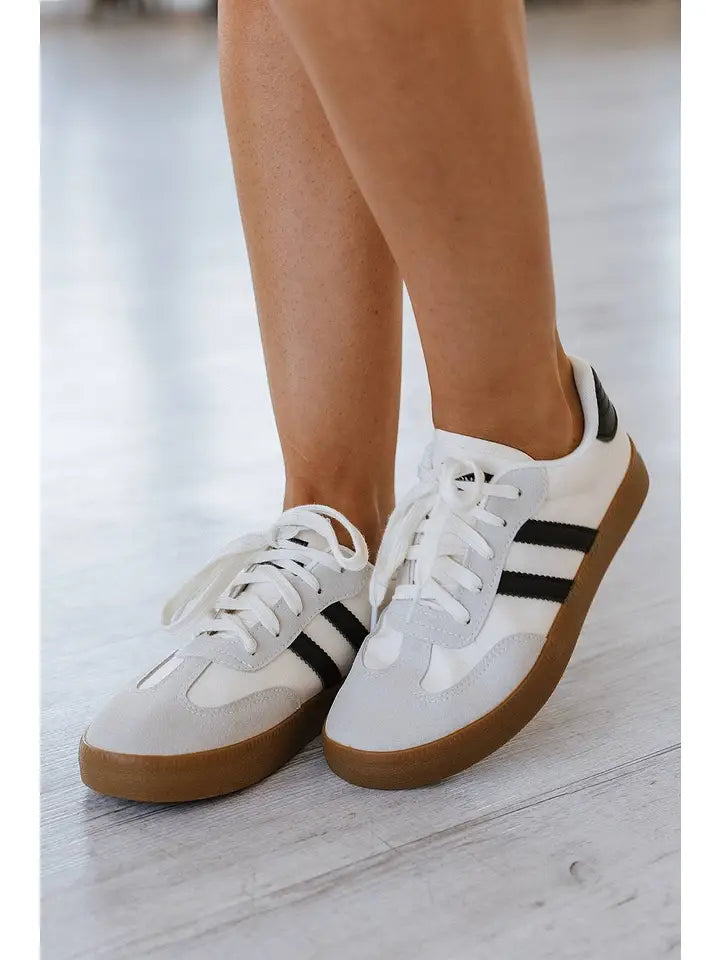 Stripe and Stroll Sneaks