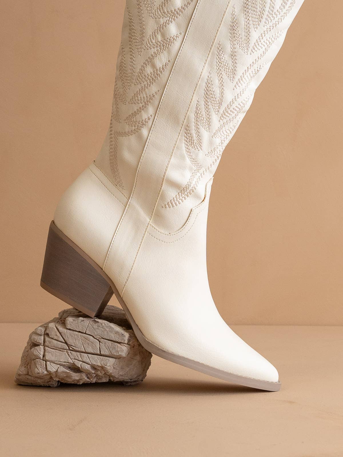 The Samara Boot – White Embroidered Western Tall Boot