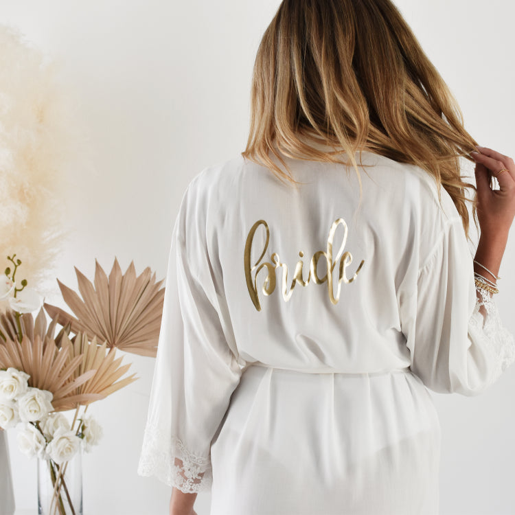 Bride White Lace Lined Robe
