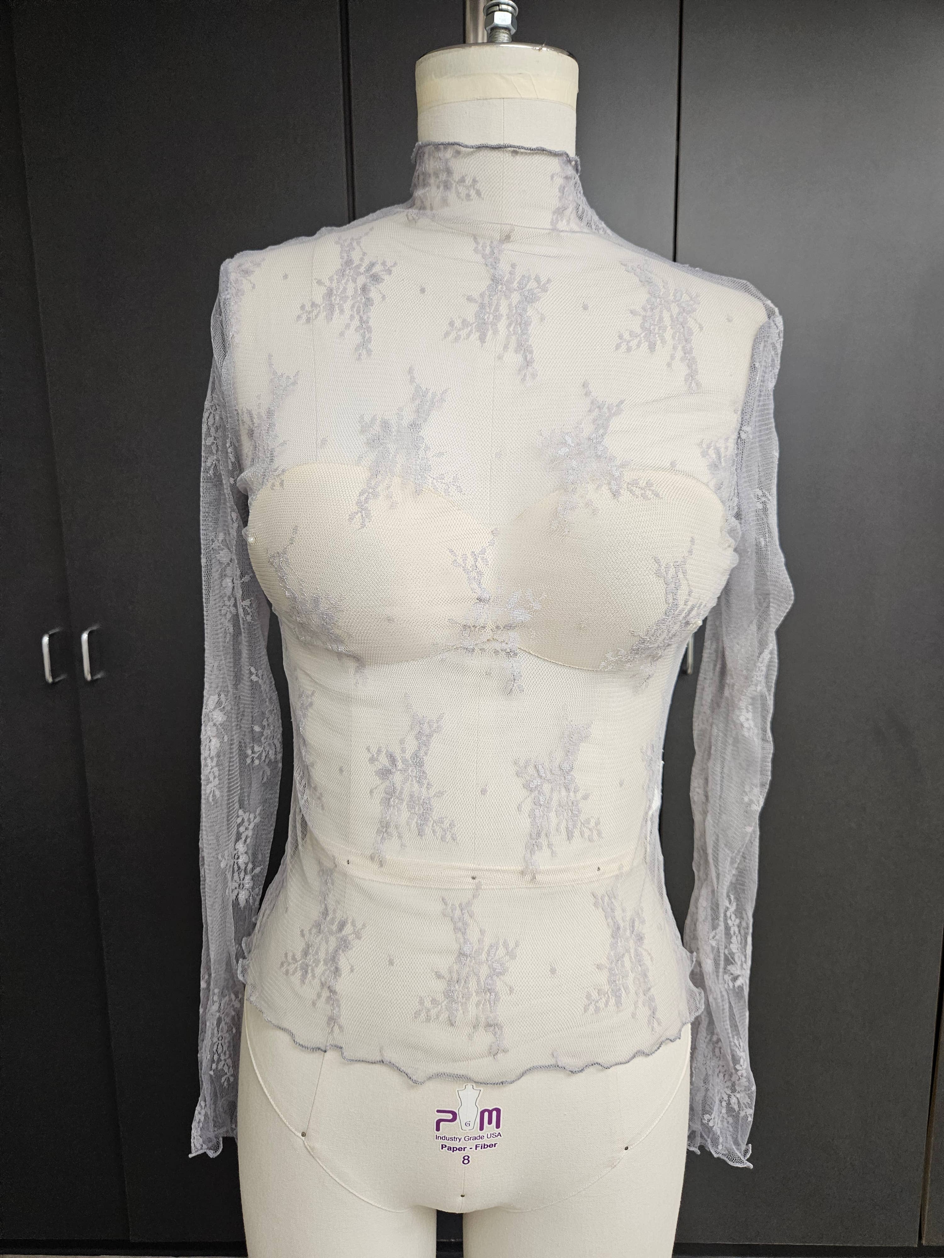 SHEER LACE LONG SLEEVE TOP